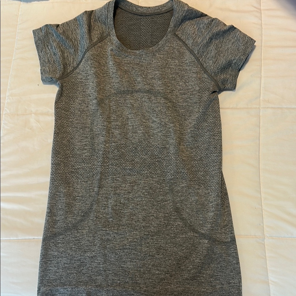 Lululemon Athletica Gray Swiftly Tech Tee